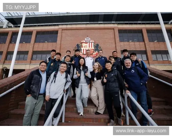 足球青训营设置多学科支持团队保障学员全面发展，足球职业青训营